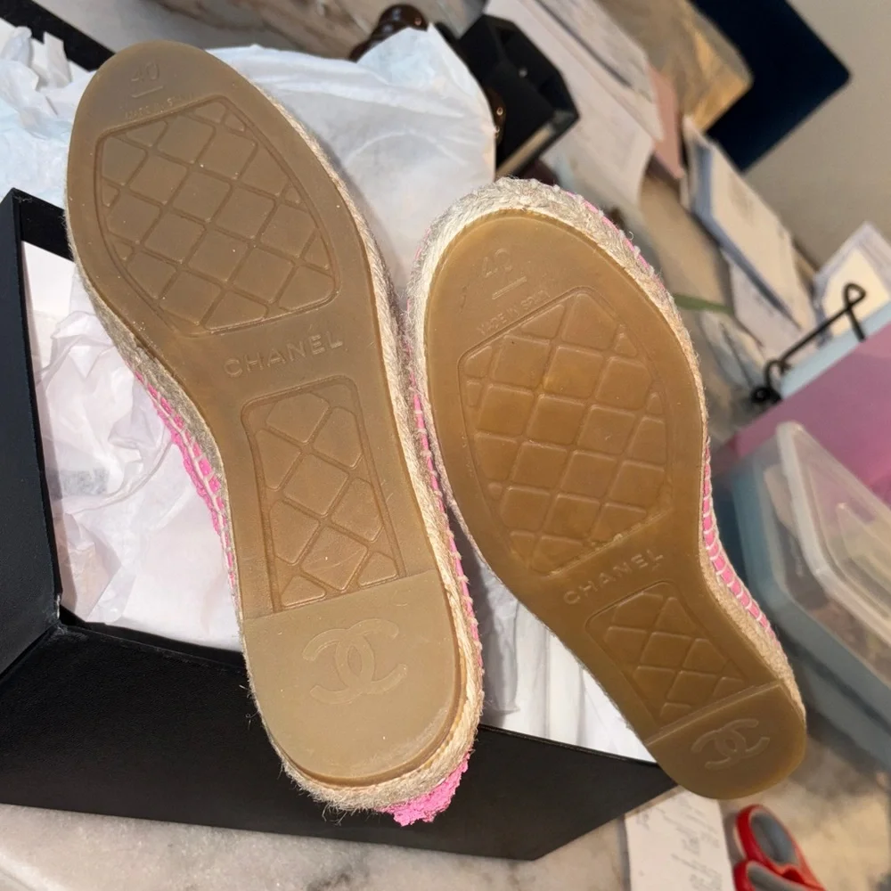CHANEL Pink Espadrilles Box with Style NU325 Label - Picture 8 of 8